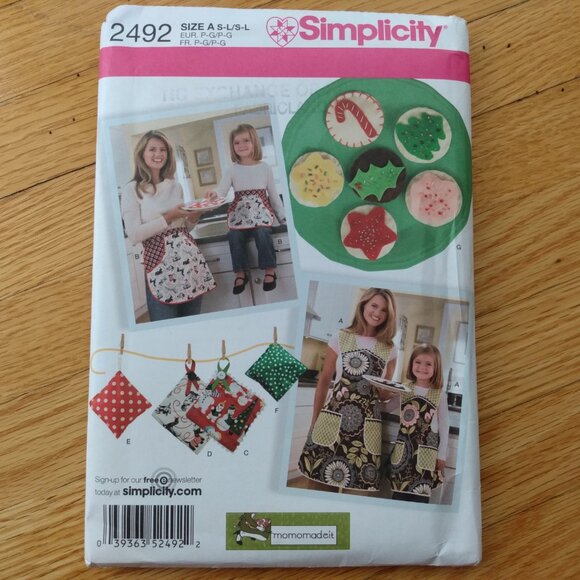 Child and Adult Apron & Play Food Cookies Toys Sewing Pattern Simplicity 2492 UC - Picture 11 of 12